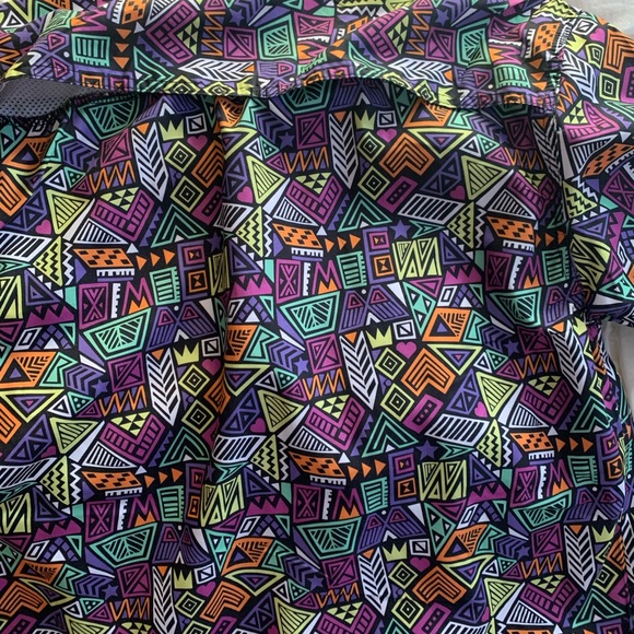 Geometric Button up - Picture 4 of 5